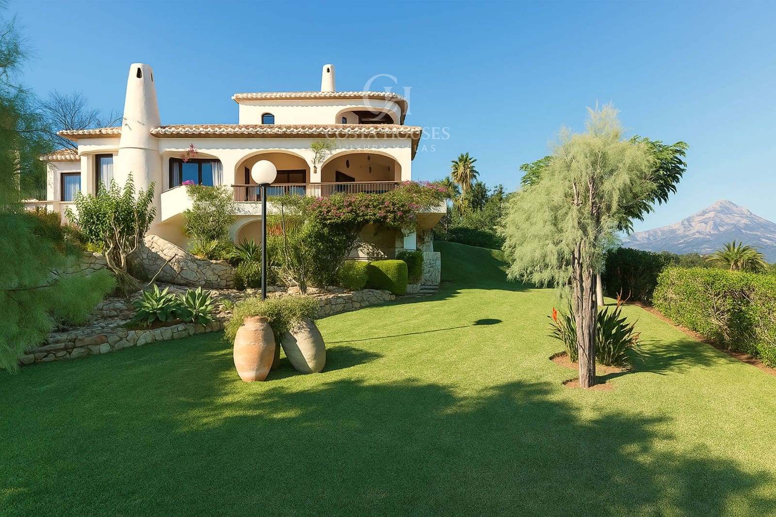 5 soveværelse Finca/Landehus til salg i Adsubia med swimmingpool garage - € 1.900.000 (Ref: 8863941)