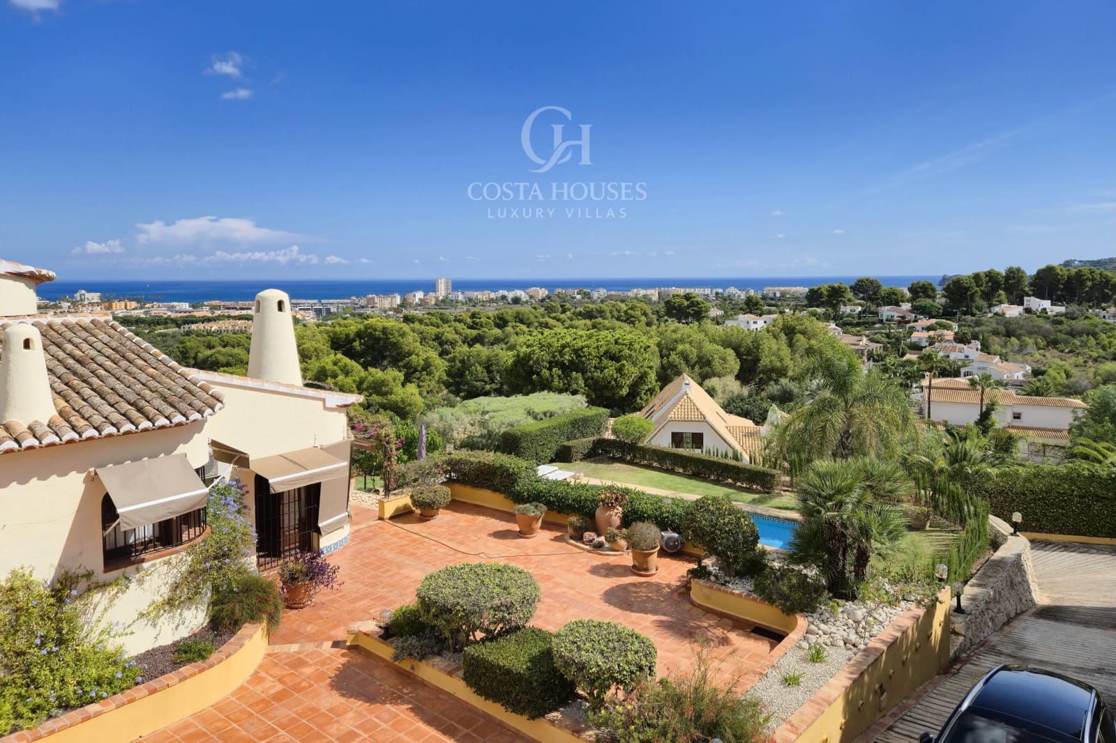 5 soveværelse Finca/Landehus til salg i Adsubia med swimmingpool garage - € 1.900.000 (Ref: 8863941)