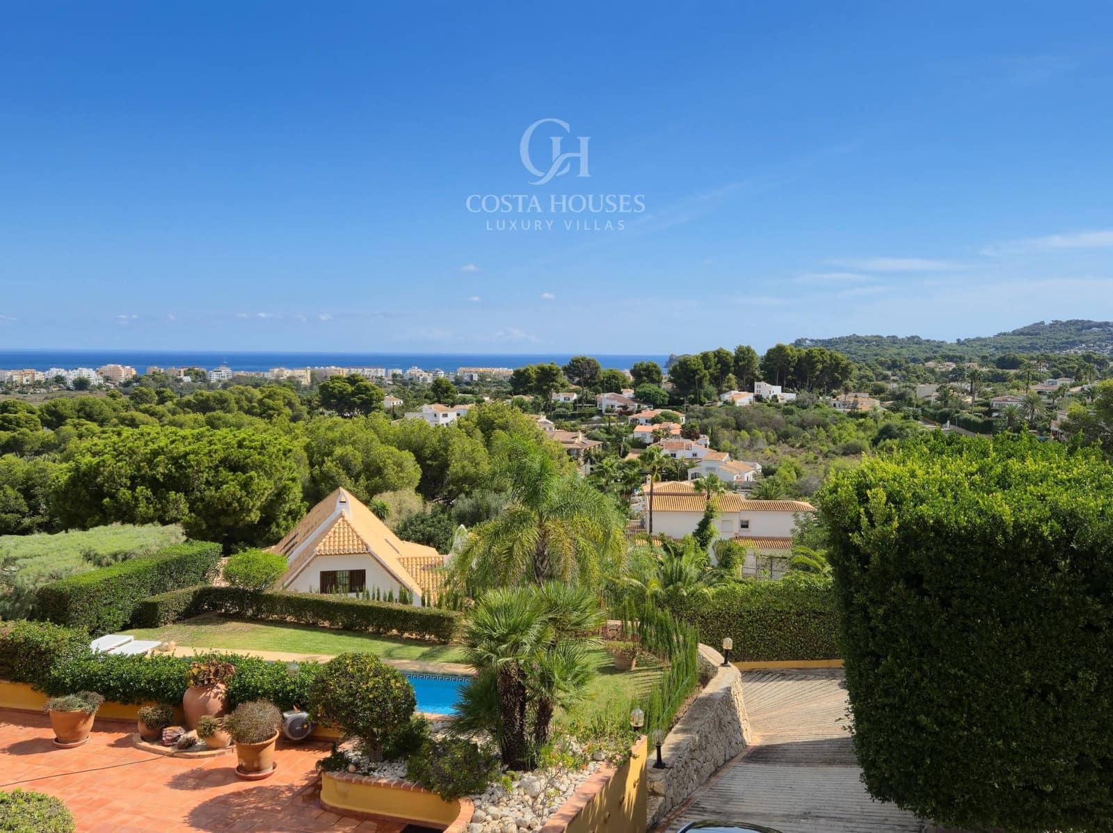 5 soveværelse Finca/Landehus til salg i Adsubia med swimmingpool garage - € 1.900.000 (Ref: 8863941)