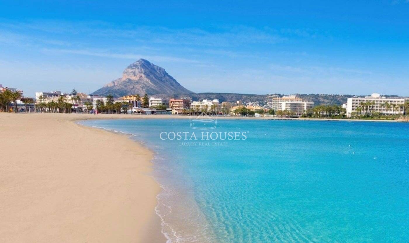 5 Zimmer Villa zu verkaufen in Javea / Xabia mit Pool Garage - 1.550.000 € (Ref: 8863942)