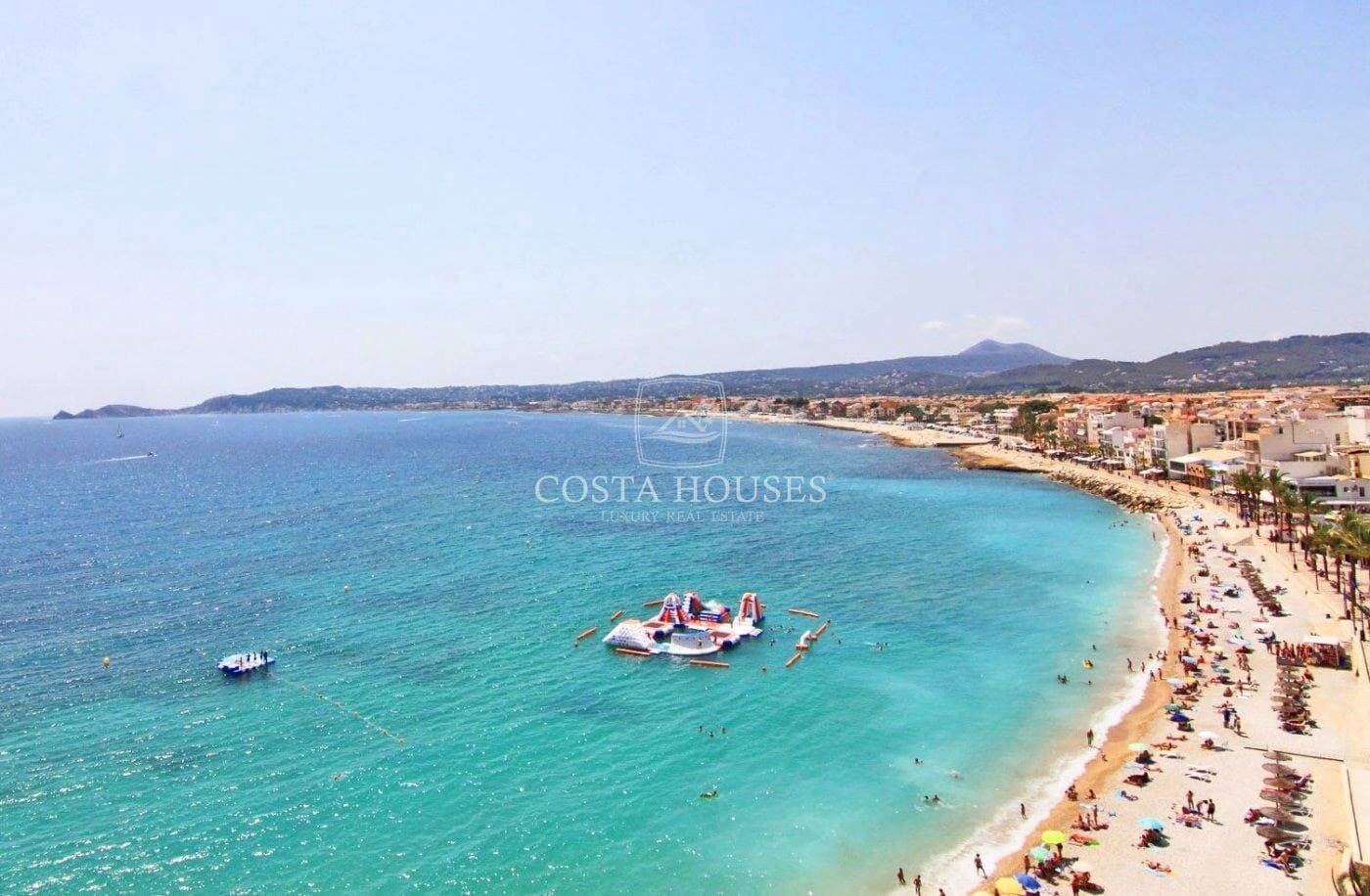 4 soverom Villa til salgs i Adsubia med svømmebasseng - € 1 680 000 (Ref: 8863944)