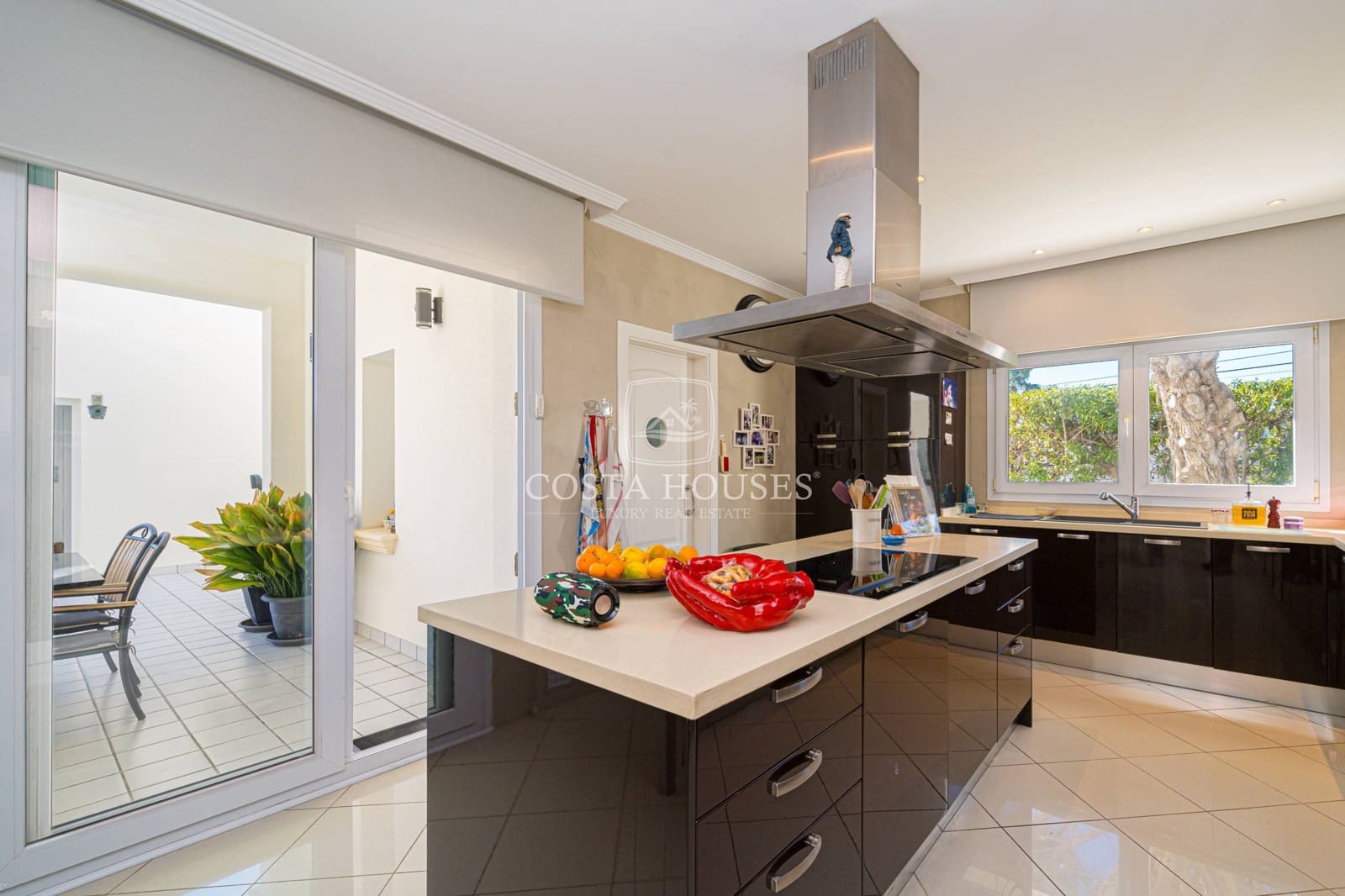 4 soverom Villa til salgs i Moraira med svømmebasseng garasje - € 1 700 000 (Ref: 8863952)