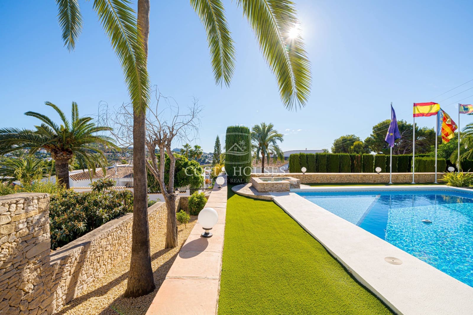 4 soverom Villa til salgs i Moraira med svømmebasseng garasje - € 1 700 000 (Ref: 8863952)
