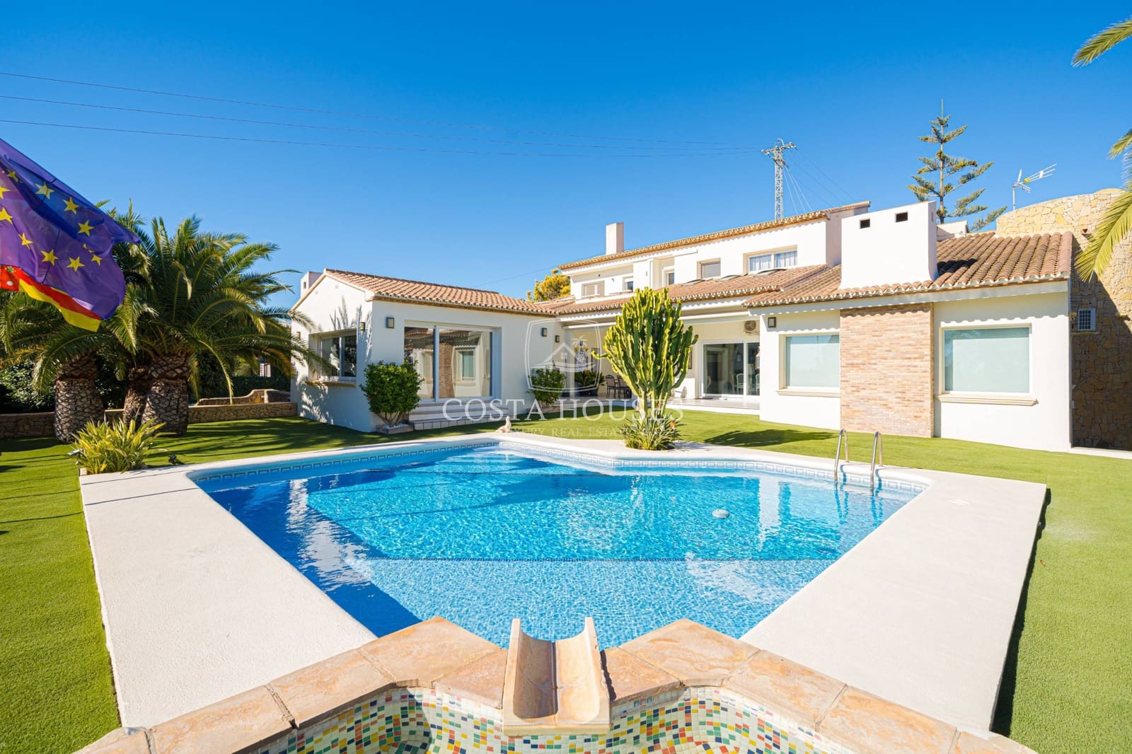 4 soverom Villa til salgs i Moraira med svømmebasseng garasje - € 1 700 000 (Ref: 8863952)