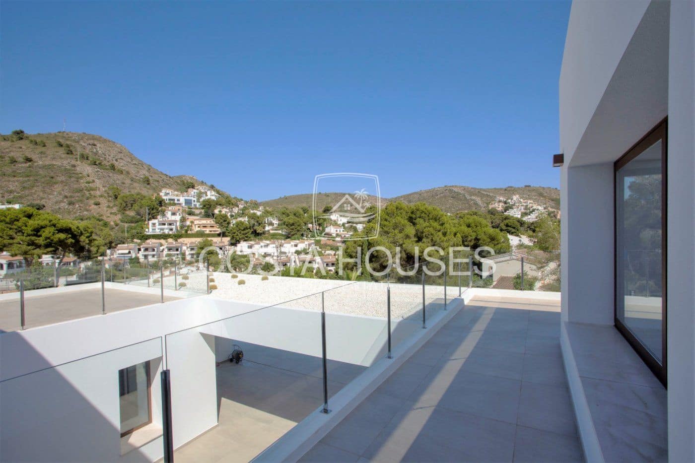 5 bedroom Villa for sale in Moraira with pool garage - € 1,750,000 (Ref: 8863955)