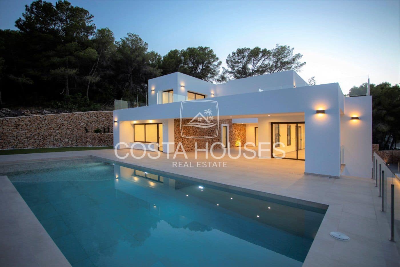 5 bedroom Villa for sale in Moraira with pool garage - € 1,750,000 (Ref: 8863955)
