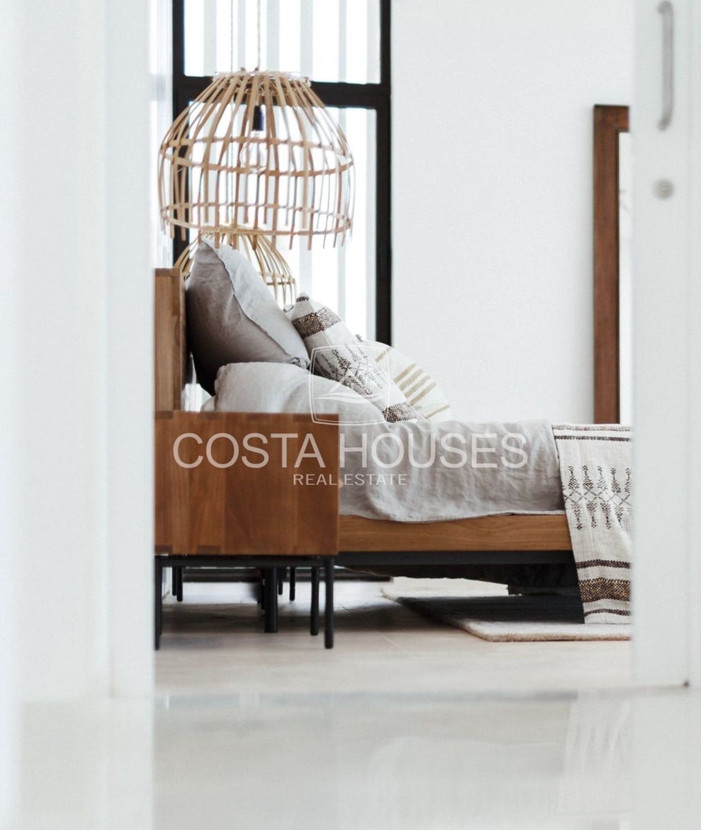 4 bedroom Villa for sale in Javea / Xabia with pool - € 1,750,000 (Ref: 8863956)