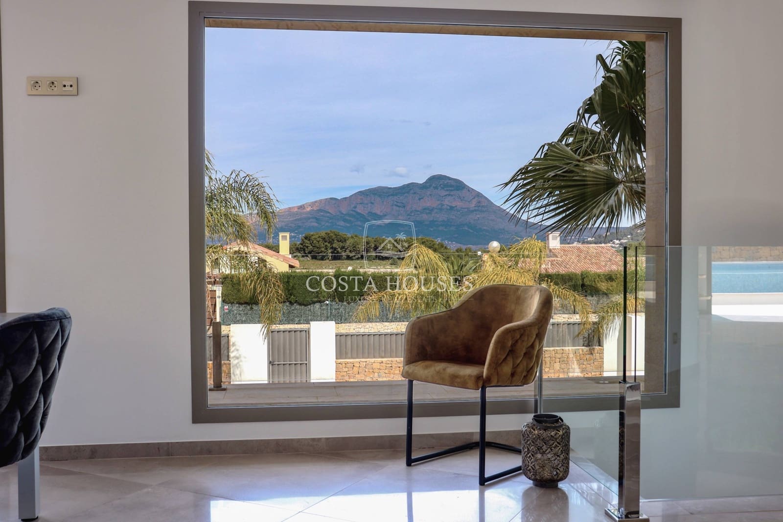 6 bedroom Villa for sale in Javea / Xabia with pool - € 1,795,000 (Ref: 8863962)