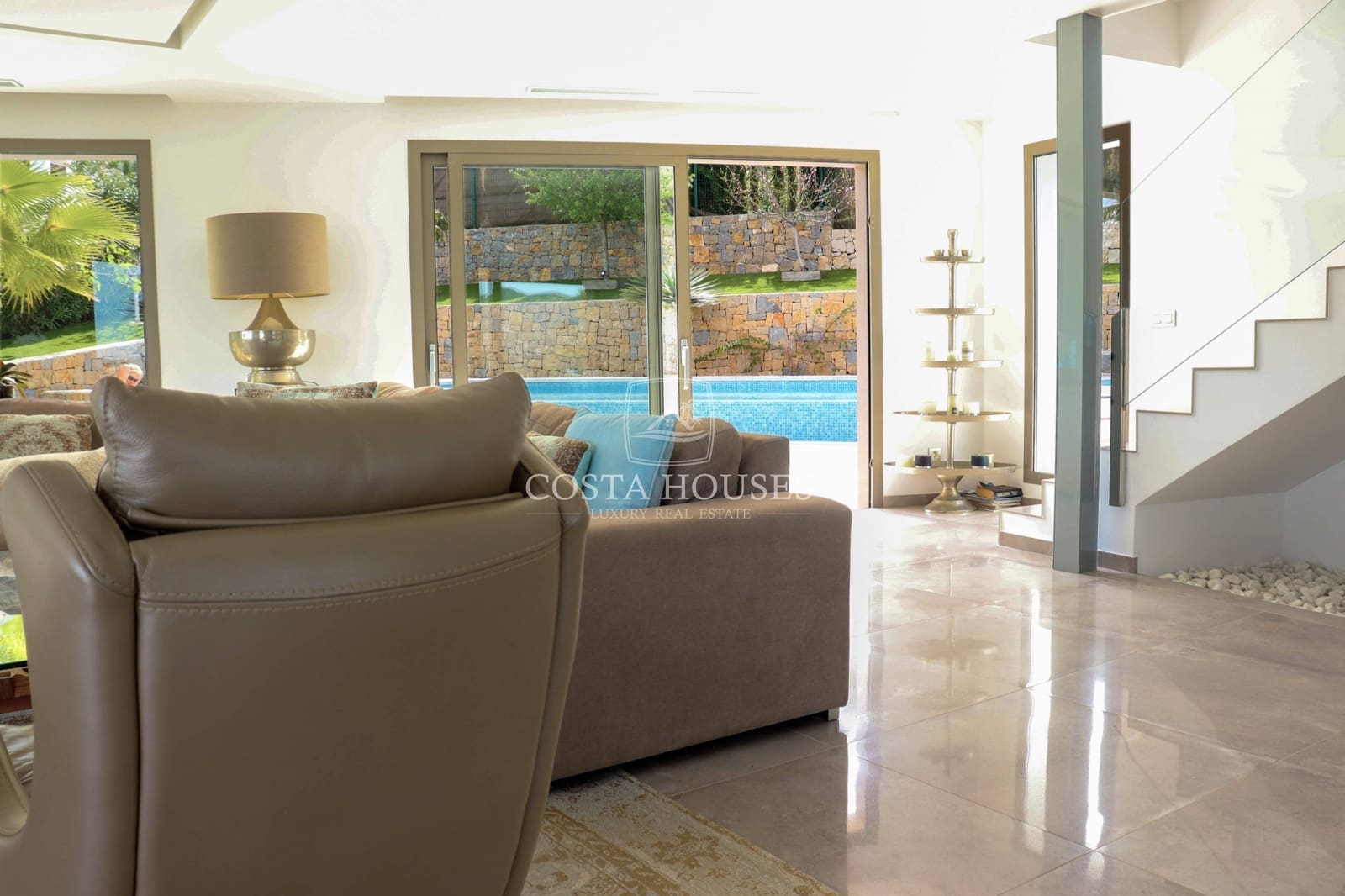 6 bedroom Villa for sale in Javea / Xabia with pool - € 1,795,000 (Ref: 8863962)