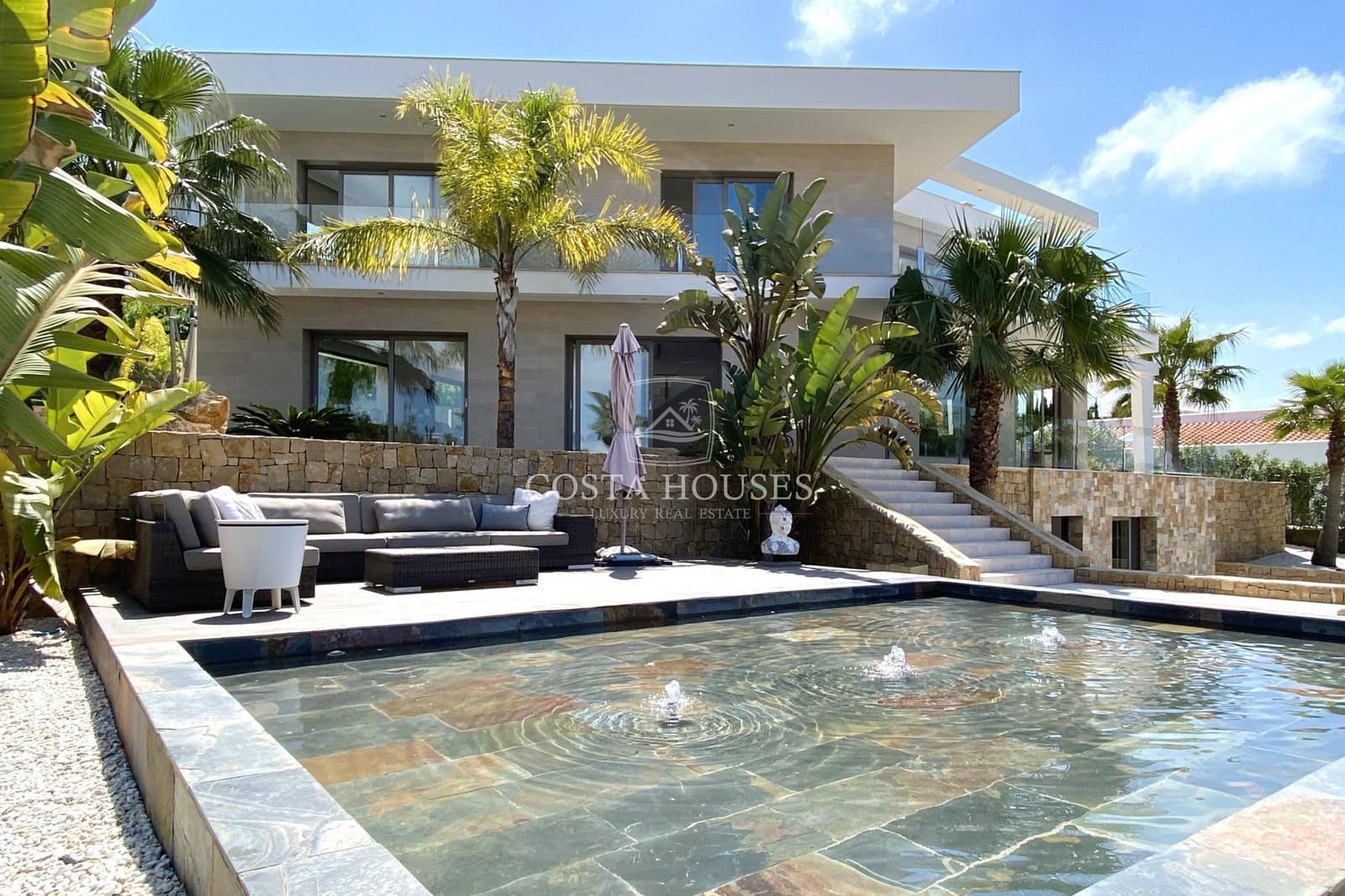 6 bedroom Villa for sale in Javea / Xabia with pool - € 1,795,000 (Ref: 8863962)