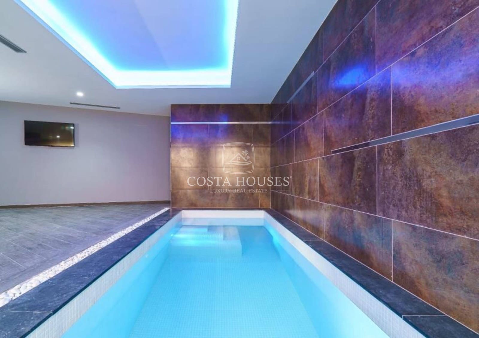 6 bedroom Villa for sale in Javea / Xabia with pool - € 1,795,000 (Ref: 8863962)