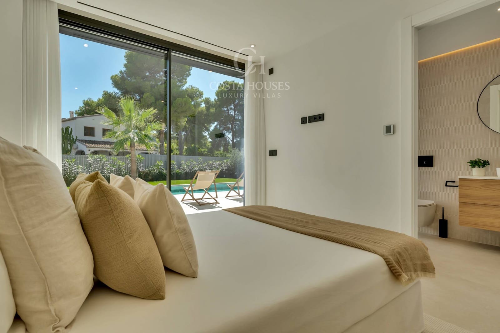 5 soveværelse Villa til salg i Adsubia med swimmingpool garage - € 2.300.000 (Ref: 8863974)