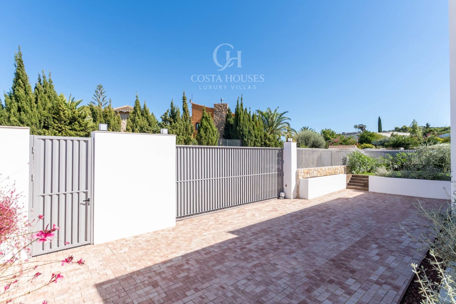 5 soveværelse Villa til salg i Adsubia med swimmingpool garage - € 2.300.000 (Ref: 8863974)