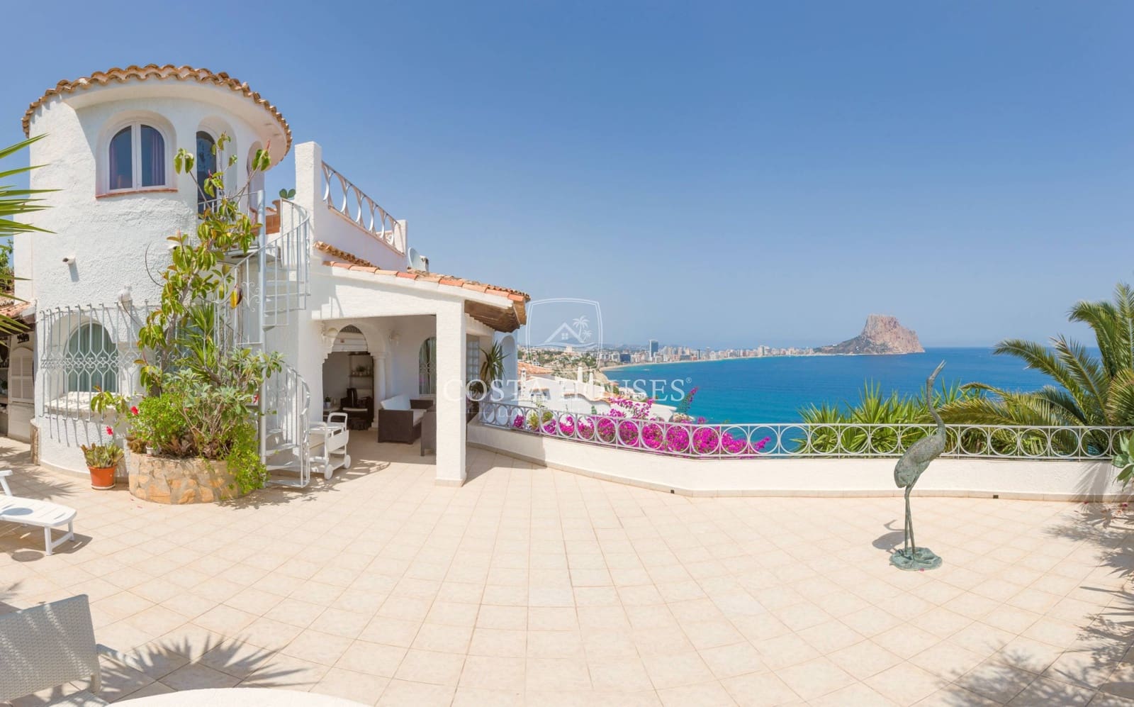 5 bedroom Villa for sale in Calpe / Calp with pool garage - € 1,990,000 (Ref: 8863982)