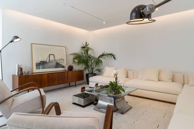 4 makuuhuone Huvila myytävänä paikassa Las Rotas / Les Rotes, Dénia mukana uima-altaan 
autotalli - 1 890 000 € (Ref: 8863983)