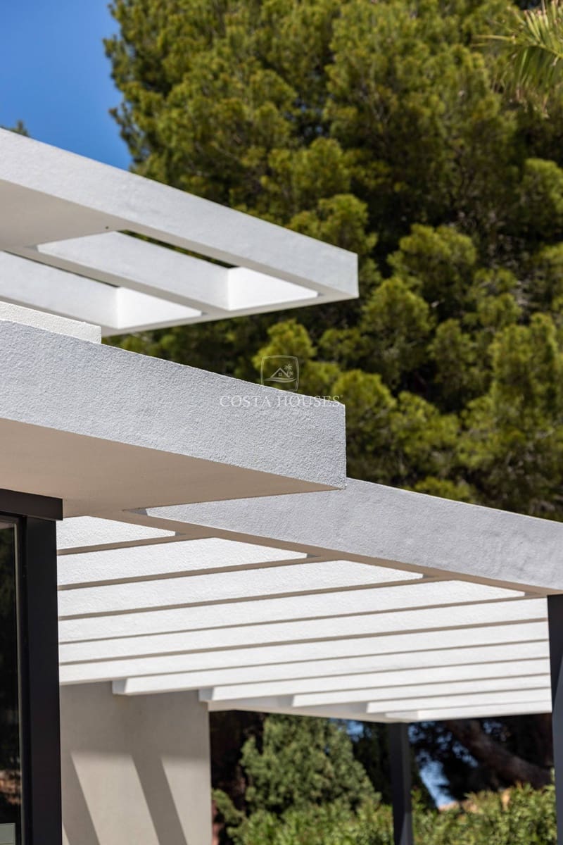 4 makuuhuone Huvila myytävänä paikassa Denia mukana uima-altaan 
autotalli - 1 890 000 € (Ref: 8863983)