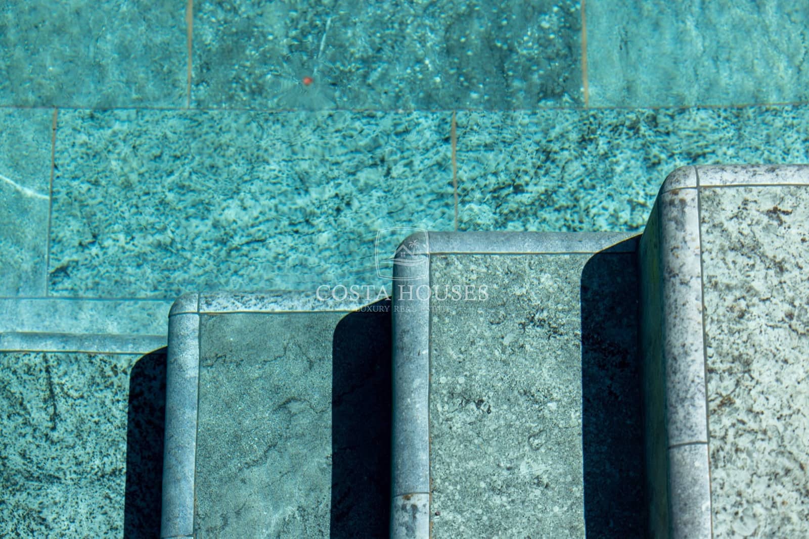 4 makuuhuone Huvila myytävänä paikassa Denia mukana uima-altaan 
autotalli - 1 890 000 € (Ref: 8863983)