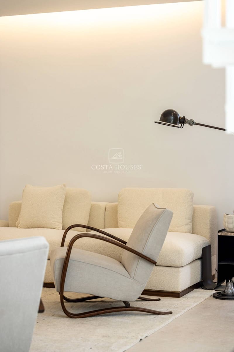 4 bedroom Villa for sale in Denia with pool garage - € 1,890,000 (Ref: 8863983)