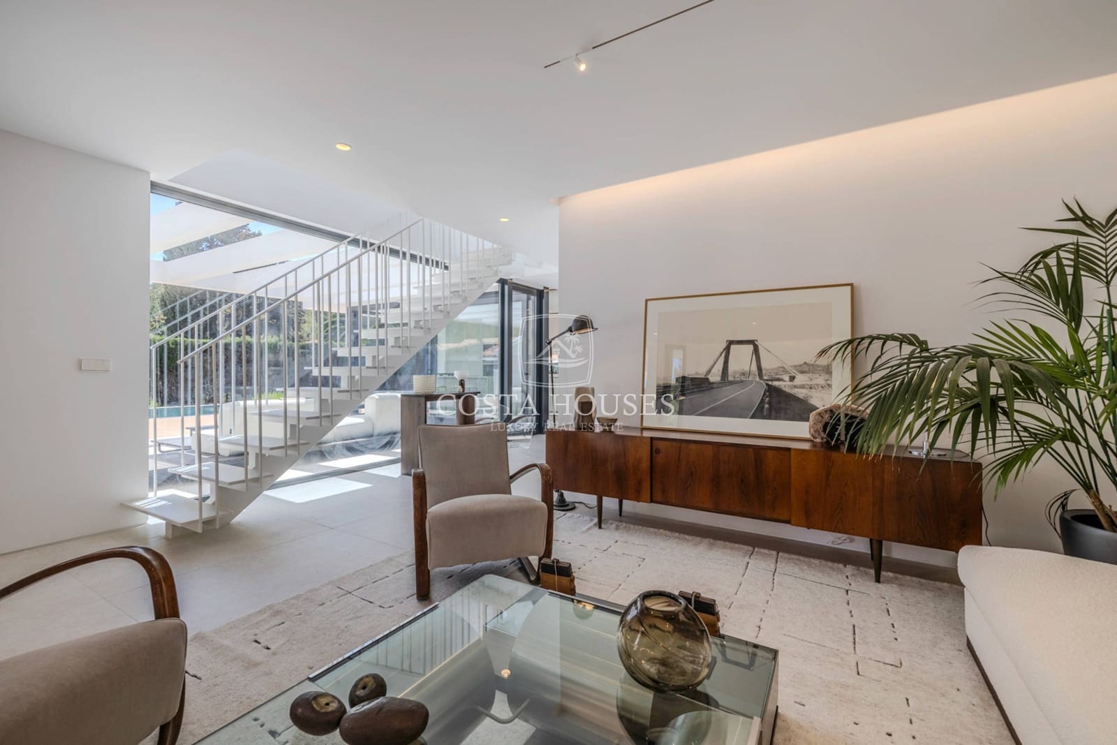 4 bedroom Villa for sale in Denia with pool garage - € 1,890,000 (Ref: 8863983)