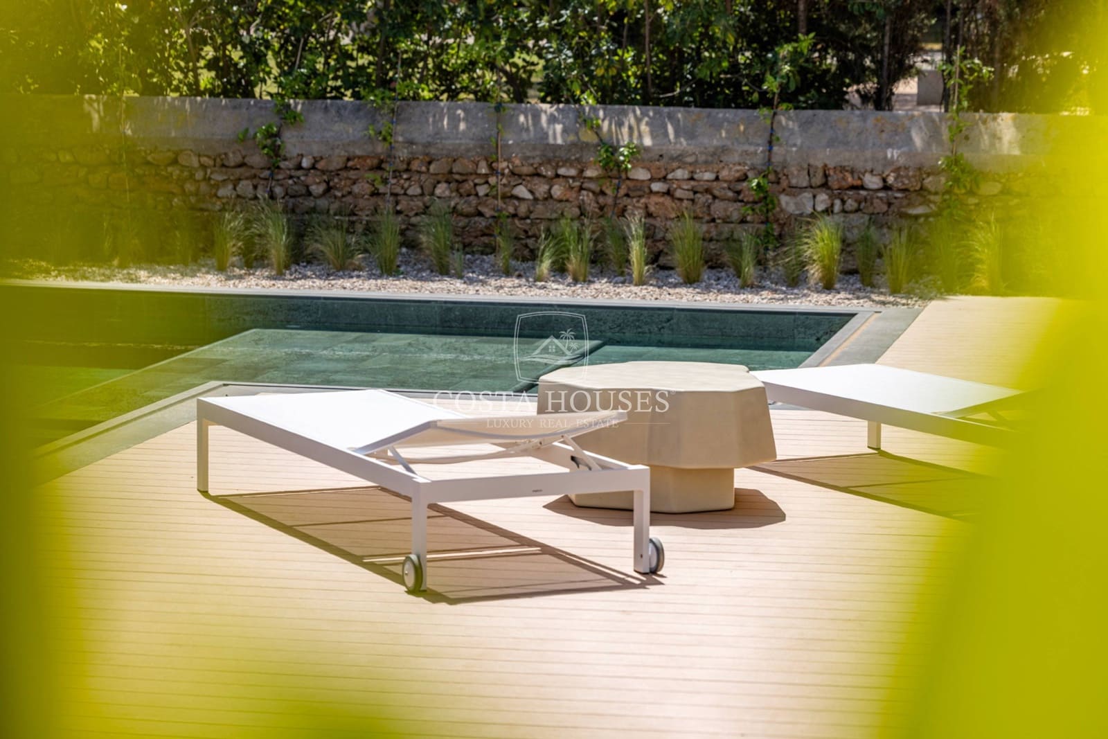 4 bedroom Villa for sale in Denia with pool garage - € 1,890,000 (Ref: 8863983)