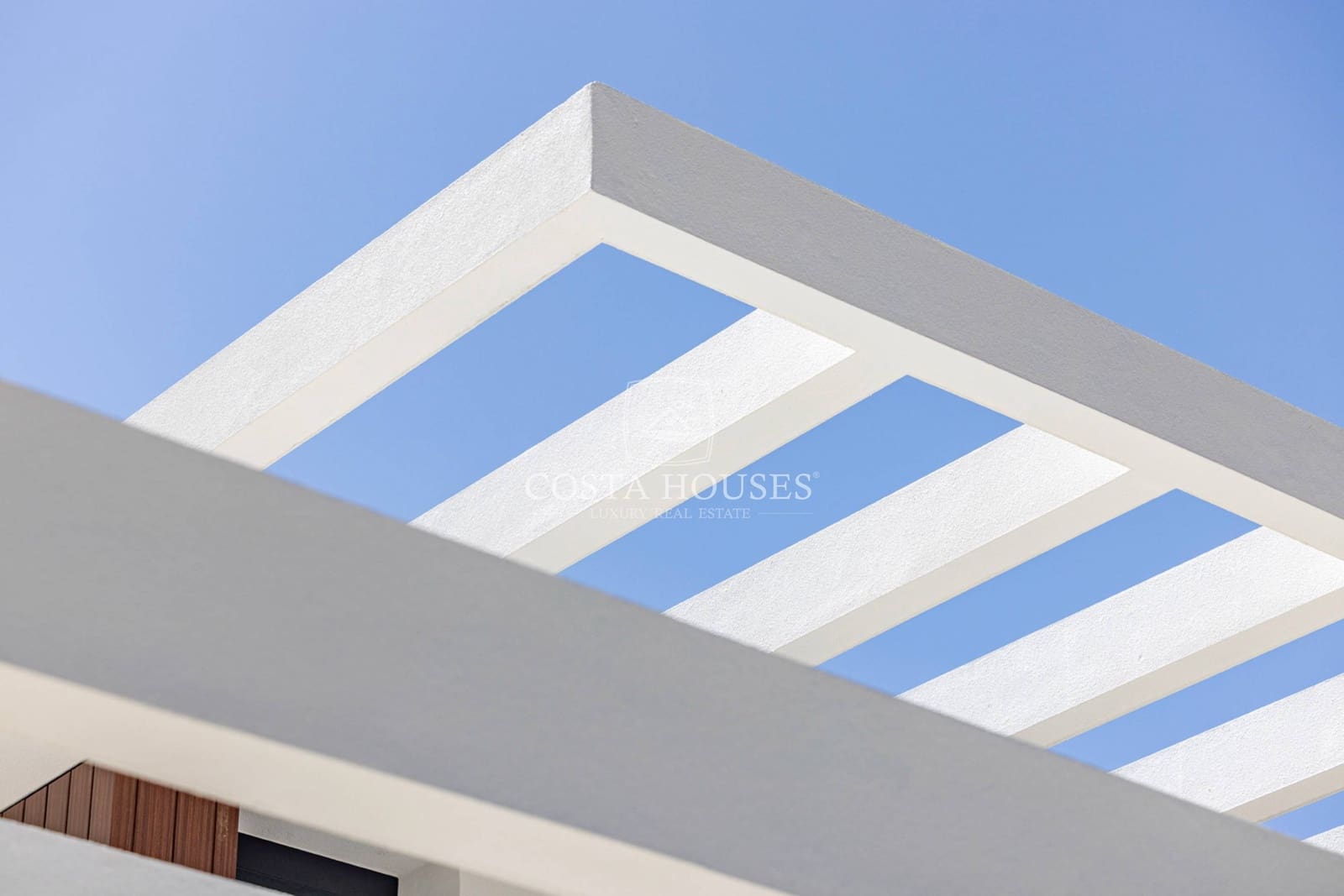 4 bedroom Villa for sale in Denia with pool garage - € 1,890,000 (Ref: 8863983)