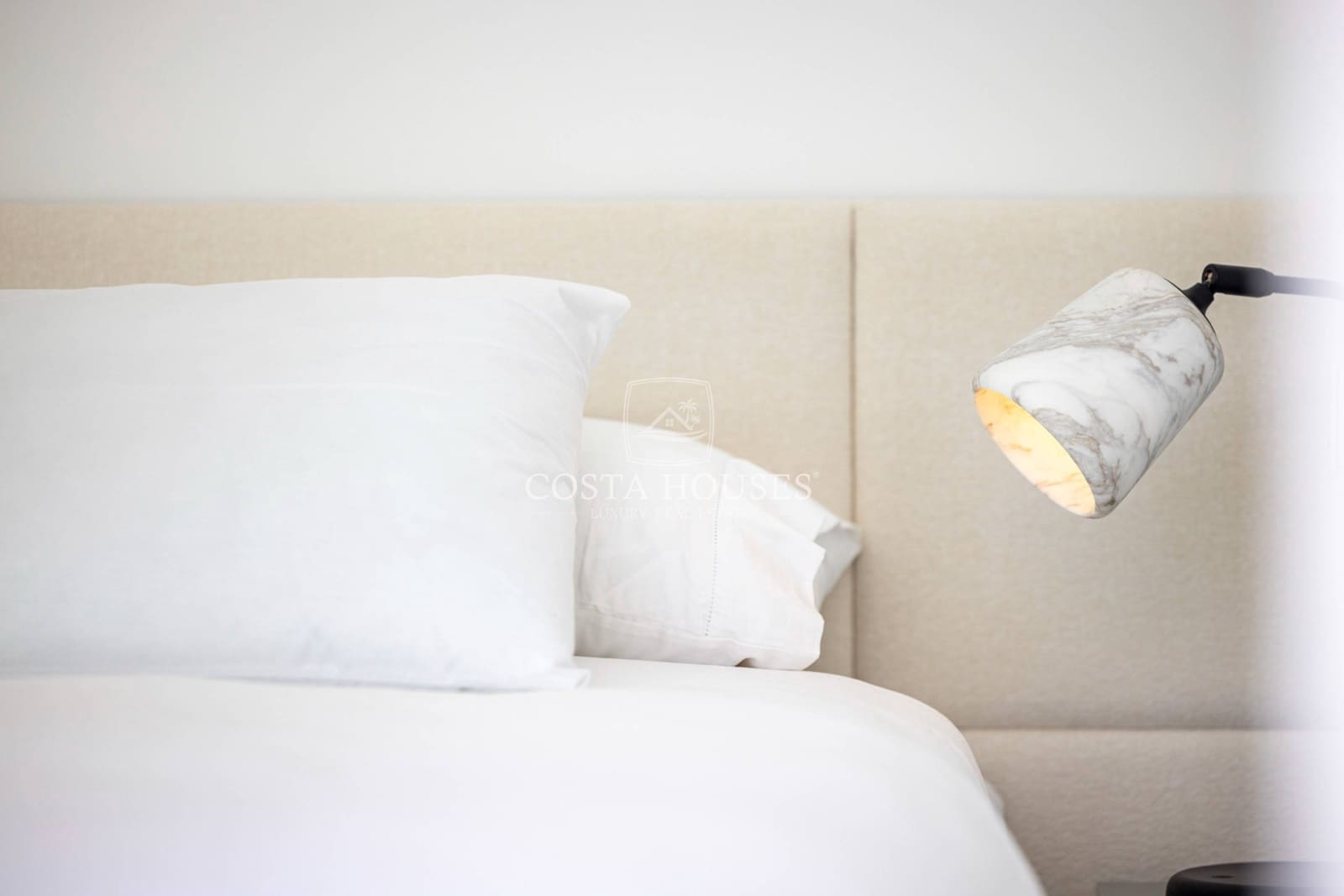 4 bedroom Villa for sale in Denia with pool garage - € 1,890,000 (Ref: 8863983)