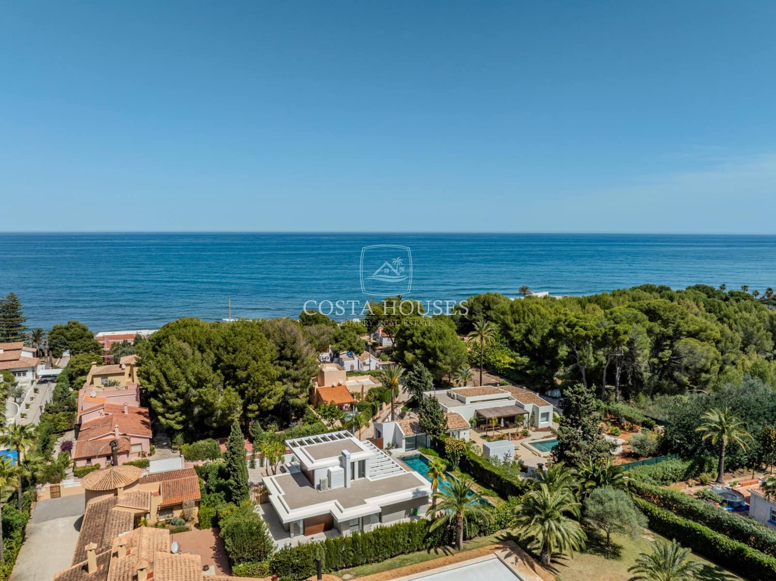 4 bedroom Villa for sale in Denia with pool garage - € 1,890,000 (Ref: 8863983)