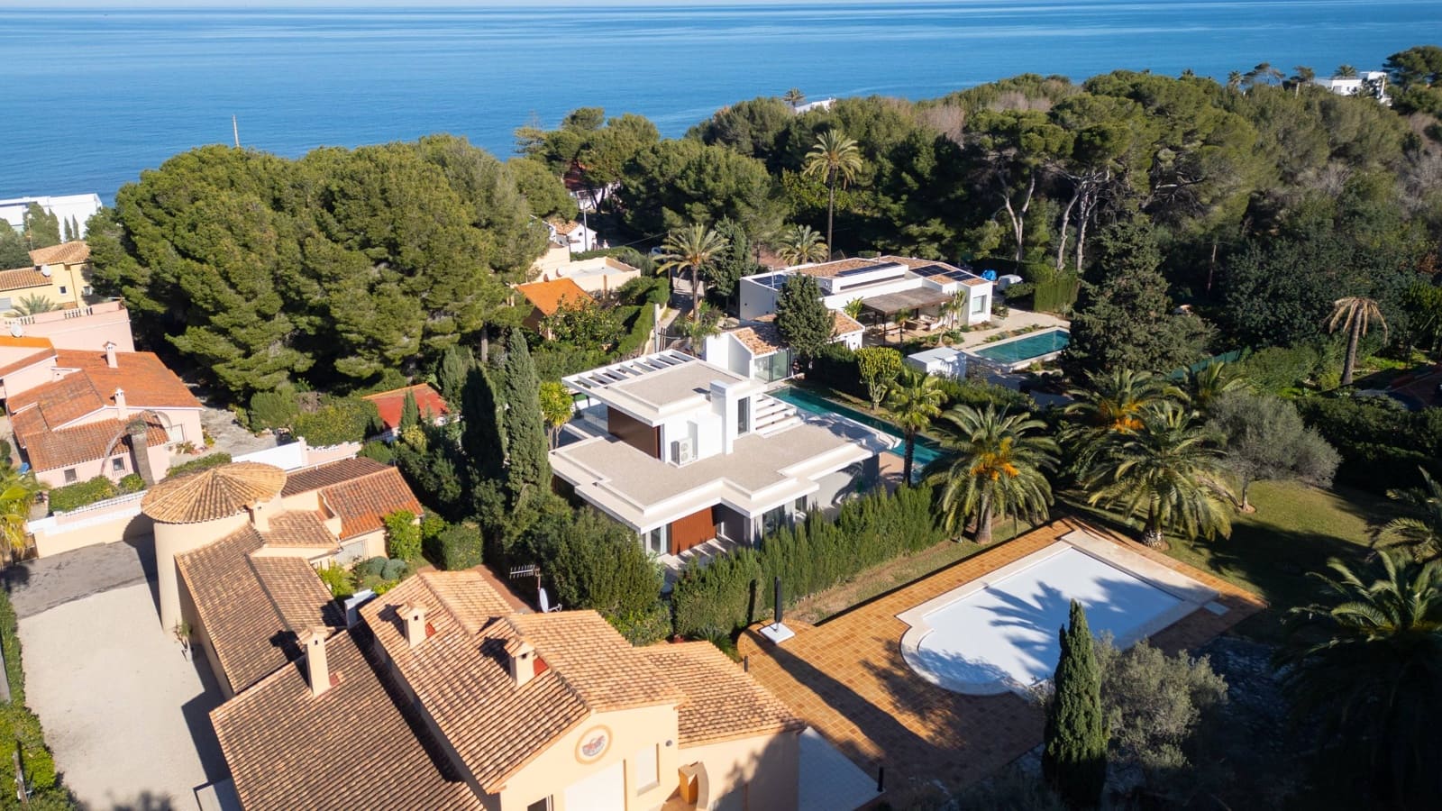 4 bedroom Villa for sale in Denia with pool garage - € 1,890,000 (Ref: 8863983)