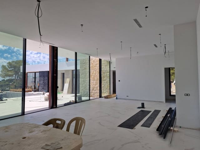 Chalet de 4 habitaciones en Moraira, Teulada-Moraira en venta con piscina garaje - 1.995.000 € (Ref: 8863985)