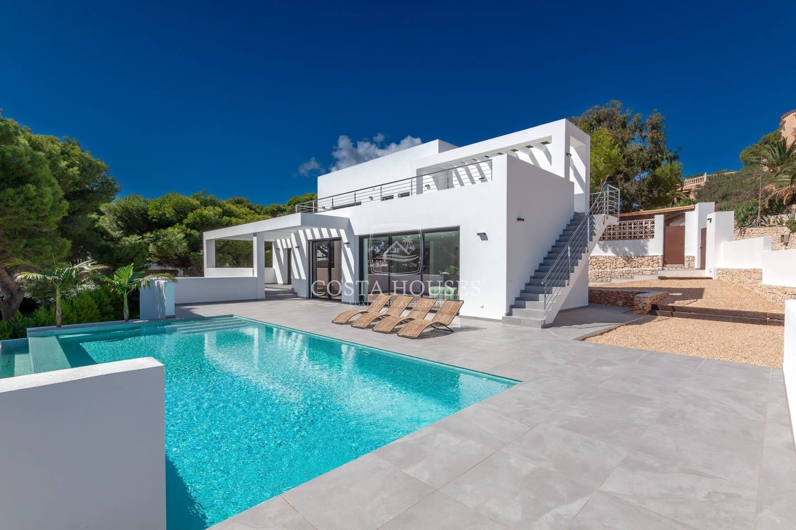 Chalet de 4 habitaciones en Javea / Xàbia en venta con piscina garaje - 2.250.000 € (Ref: 8863991)