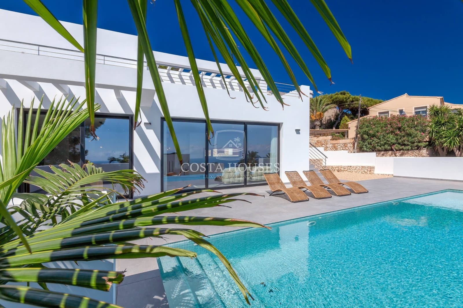 Chalet de 4 habitaciones en Javea / Xàbia en venta con piscina garaje - 2.250.000 € (Ref: 8863991)