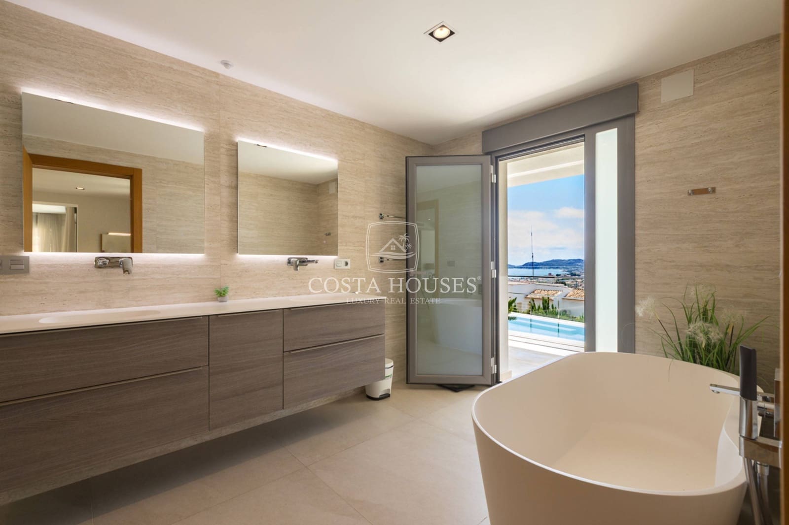 4 bedroom Villa for sale in Javea / Xabia with pool - € 2,195,000 (Ref: 8863994)