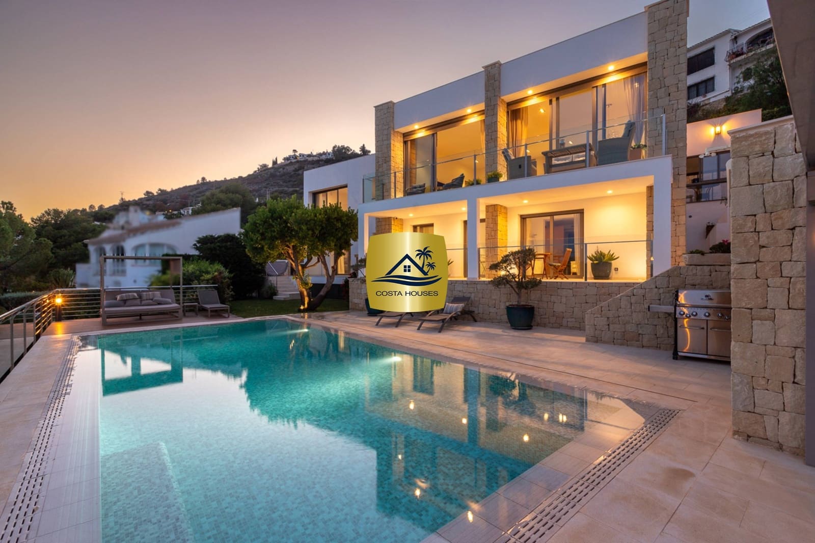 4 bedroom Villa for sale in Javea / Xabia with pool - € 2,195,000 (Ref: 8863994)