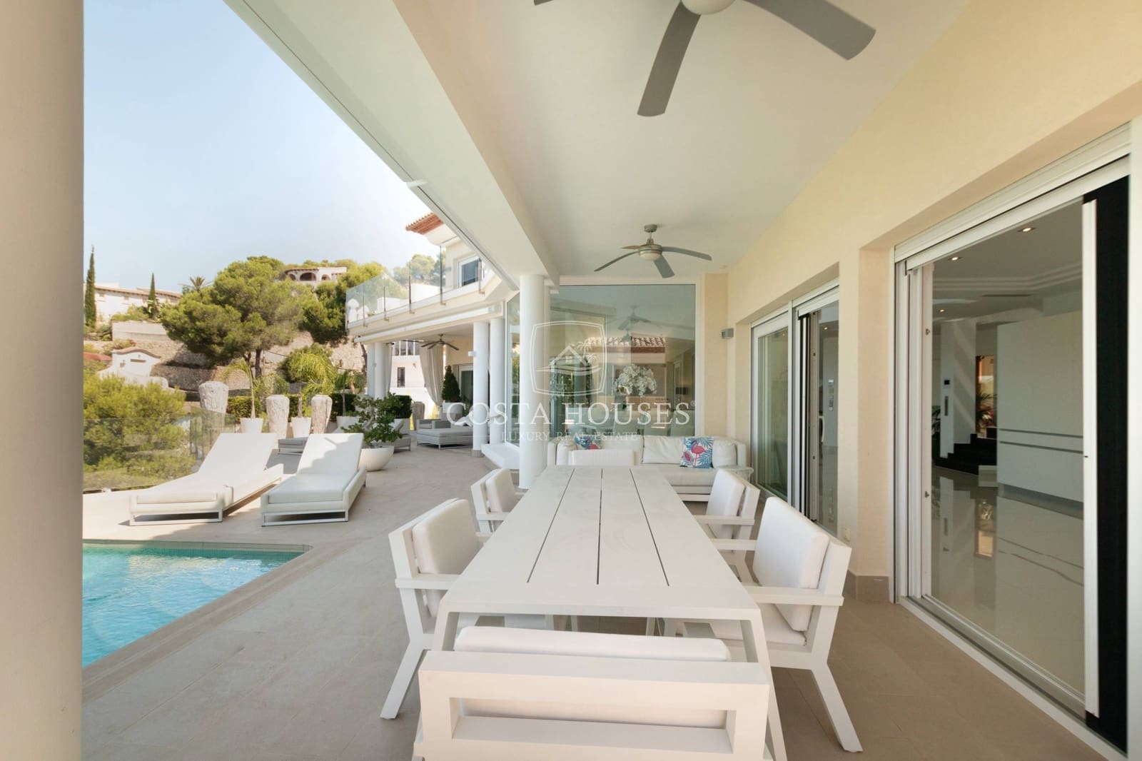 4 bedroom Villa for sale in Moraira with pool garage - € 2,200,000 (Ref: 8863996)