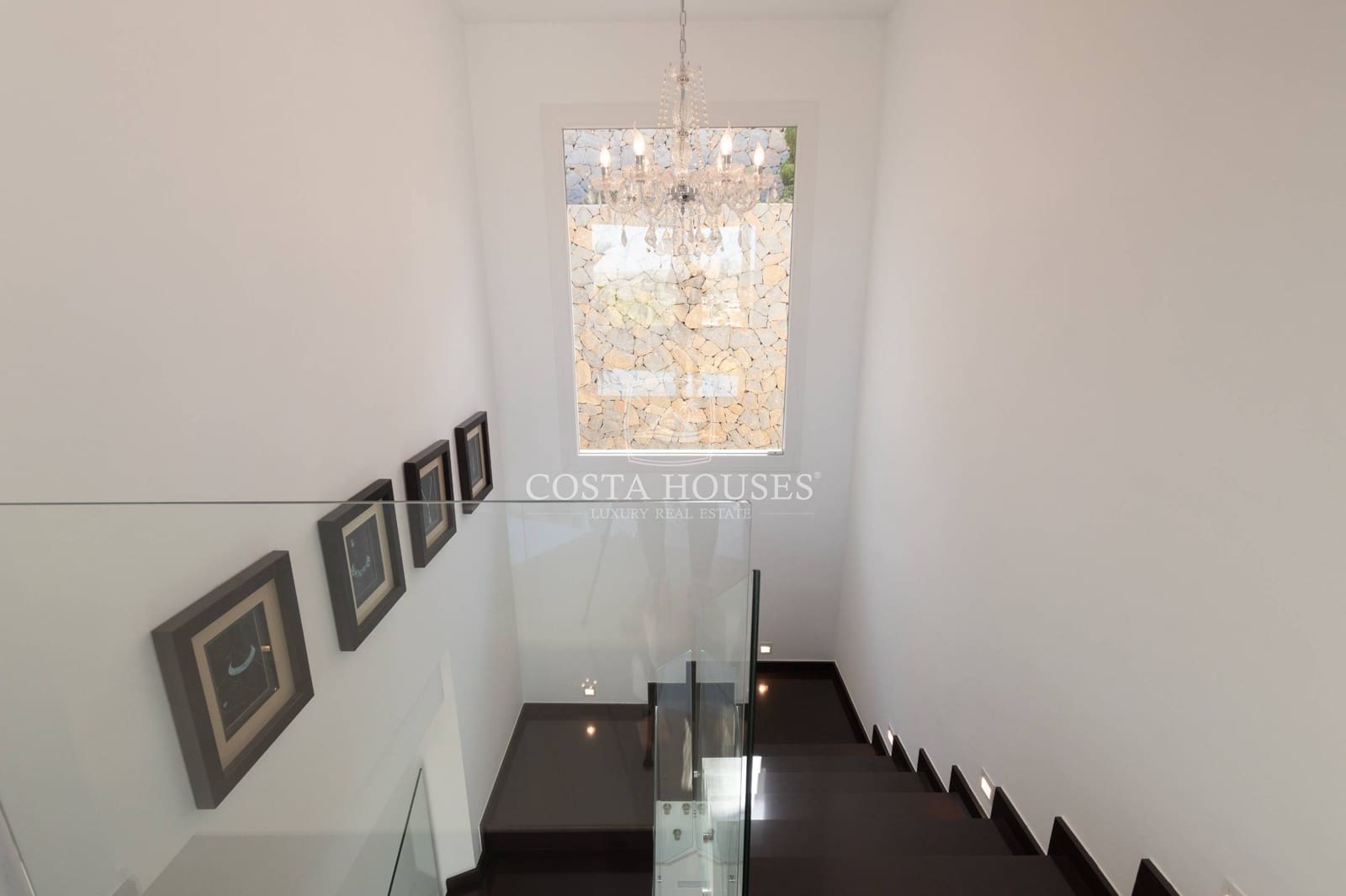 4 bedroom Villa for sale in Moraira with pool garage - € 2,200,000 (Ref: 8863996)