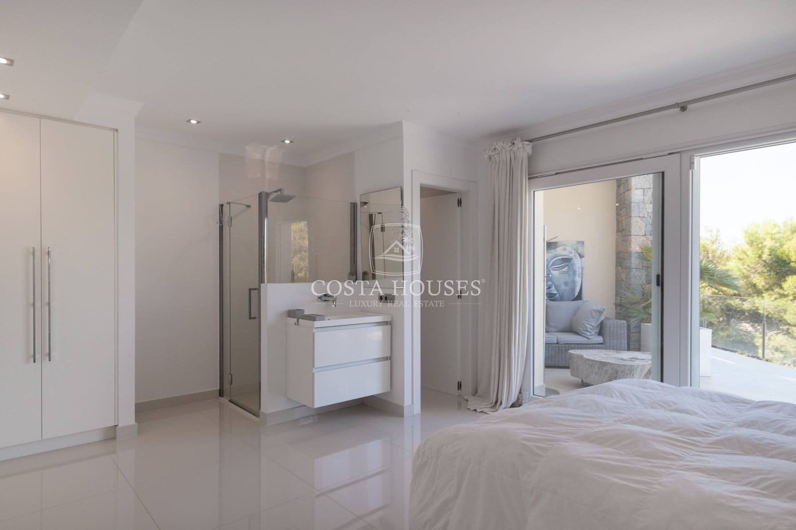 4 bedroom Villa for sale in Moraira with pool garage - € 2,200,000 (Ref: 8863996)