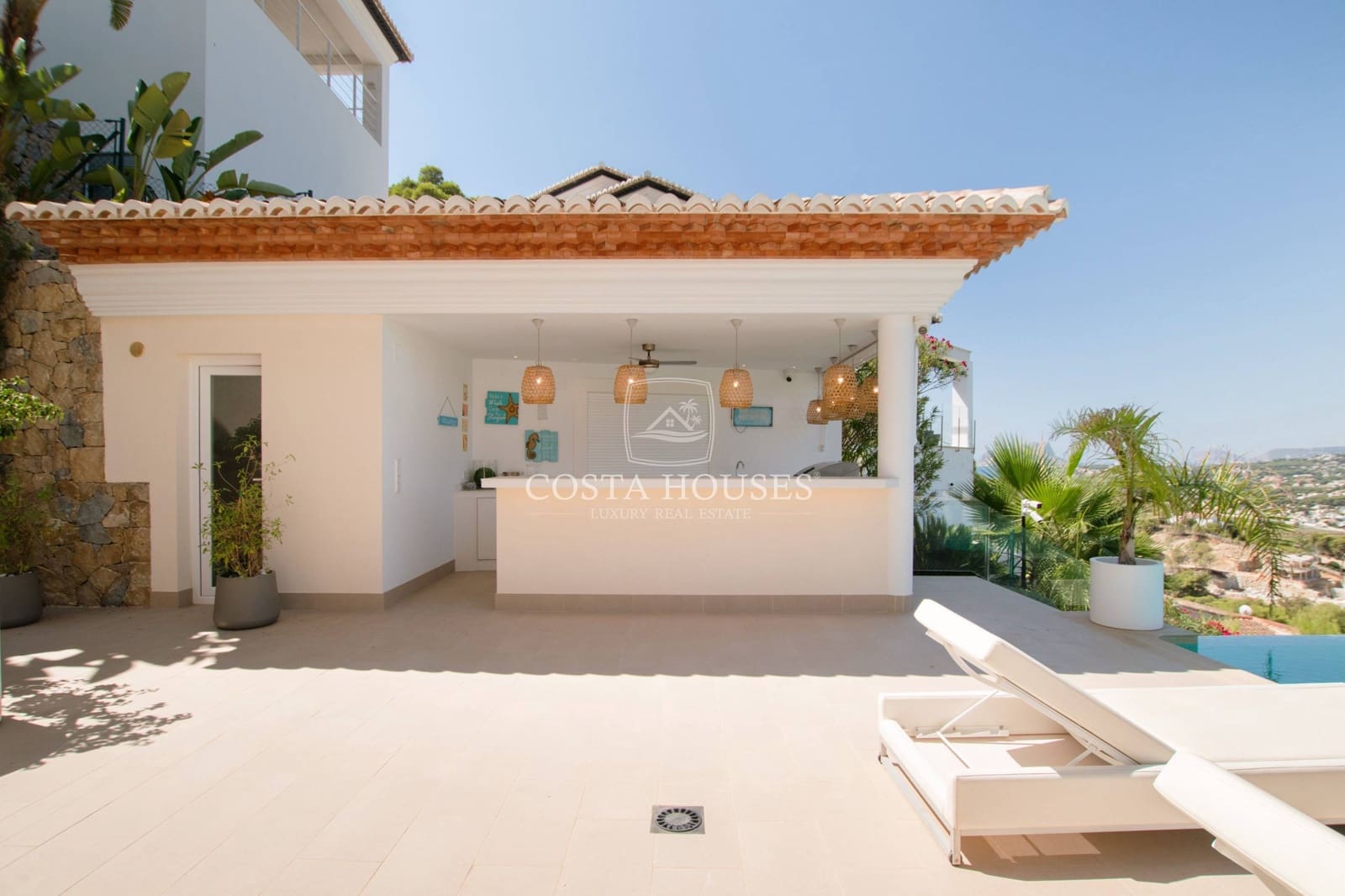 4 bedroom Villa for sale in Moraira with pool garage - € 2,200,000 (Ref: 8863996)