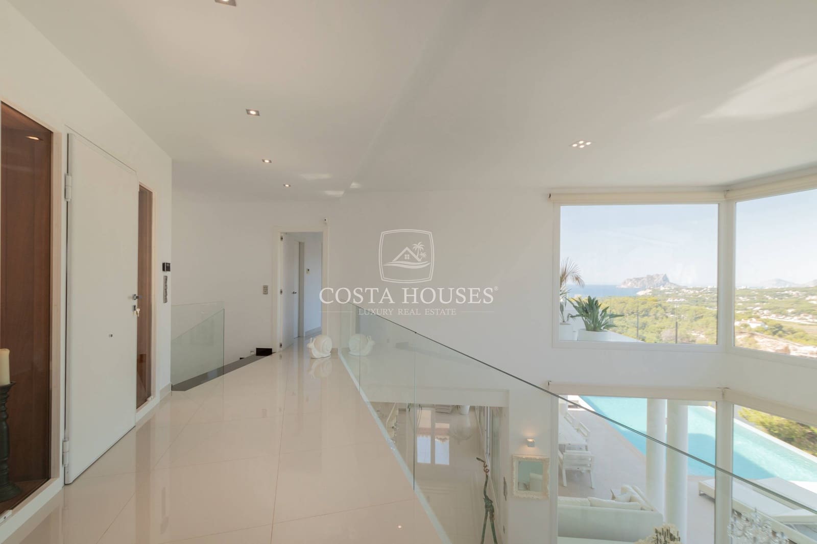 4 bedroom Villa for sale in Moraira with pool garage - € 2,200,000 (Ref: 8863996)