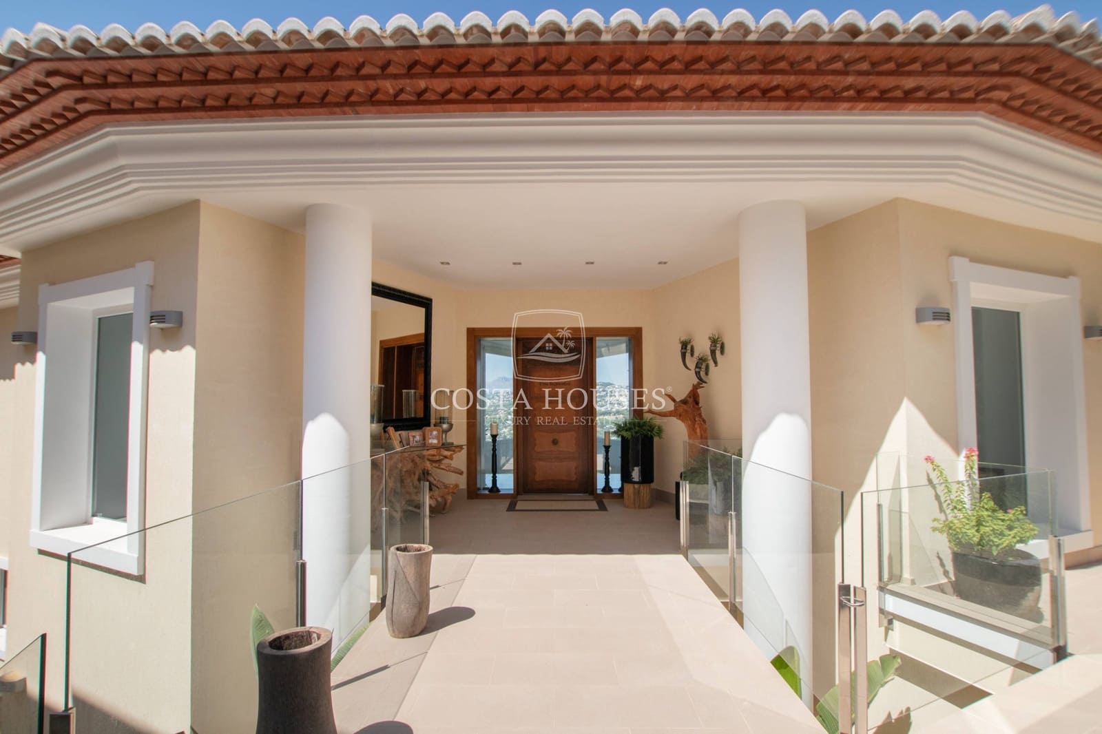 4 bedroom Villa for sale in Moraira with pool garage - € 2,200,000 (Ref: 8863996)