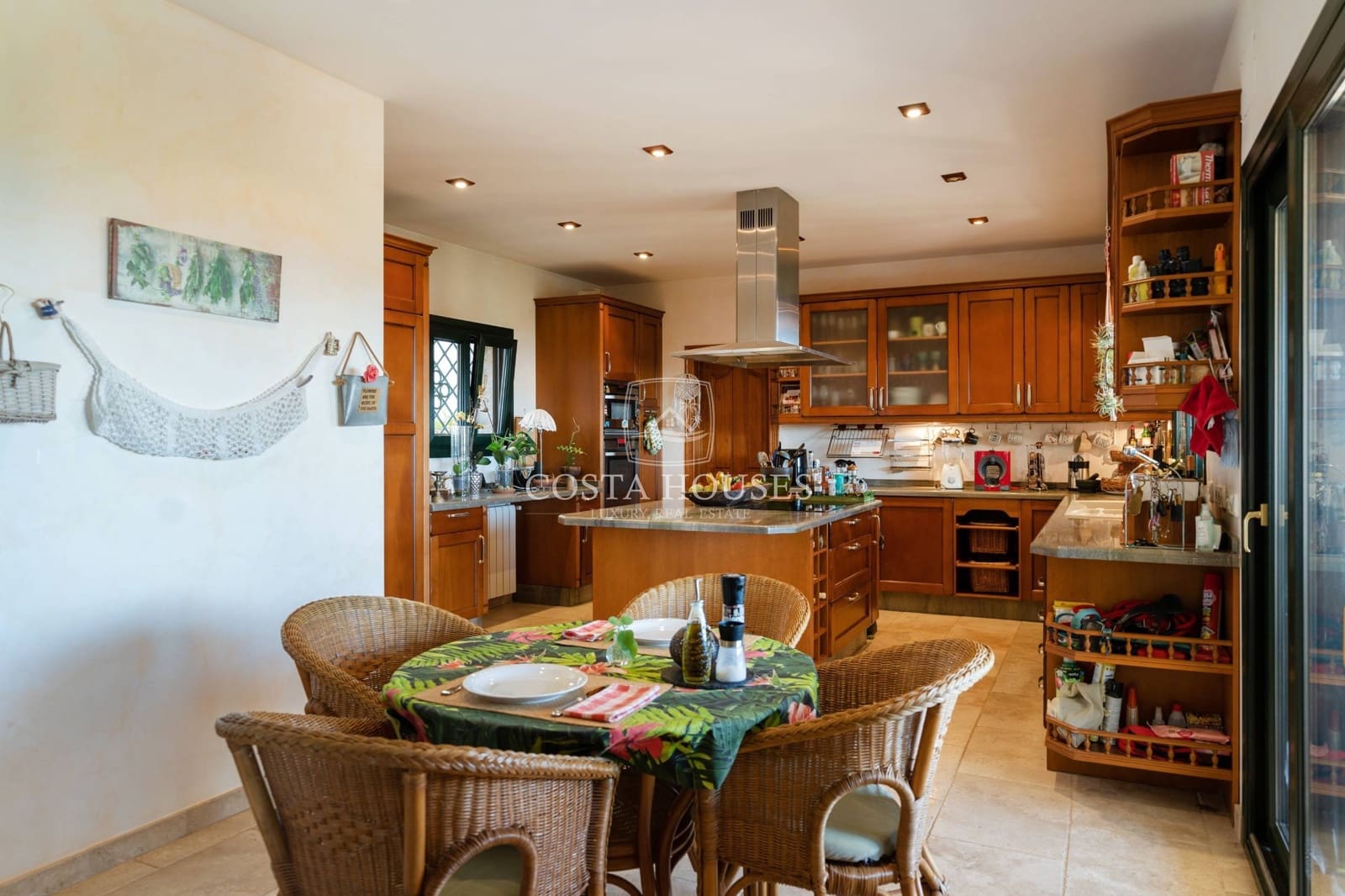 5 soveværelse Finca/Landehus til salg i Benissa med swimmingpool garage - € 2.200.000 (Ref: 8863997)