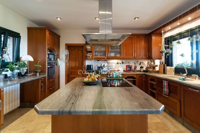 5 soveværelse Finca/Landehus til salg i Benissa med swimmingpool garage - € 2.200.000 (Ref: 8863997)