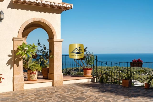 5 soveværelse Finca/Landehus til salg i Benissa med swimmingpool garage - € 2.200.000 (Ref: 8863997)