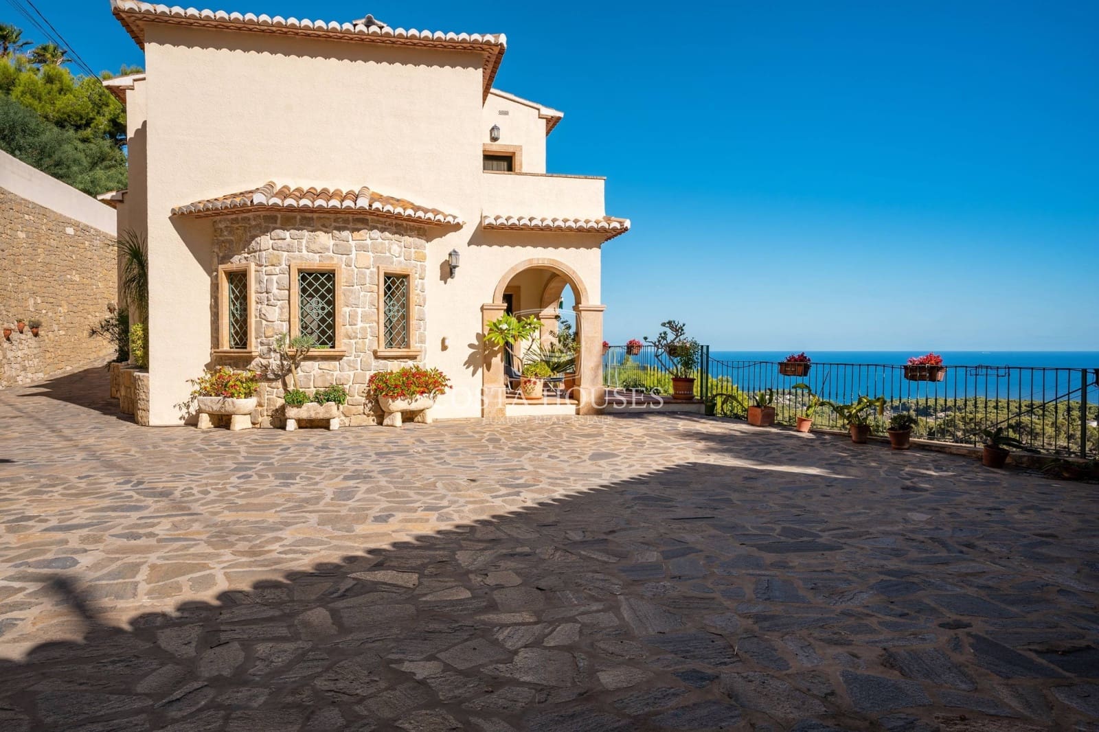 5 soveværelse Finca/Landehus til salg i Benissa med swimmingpool garage - € 2.200.000 (Ref: 8863997)