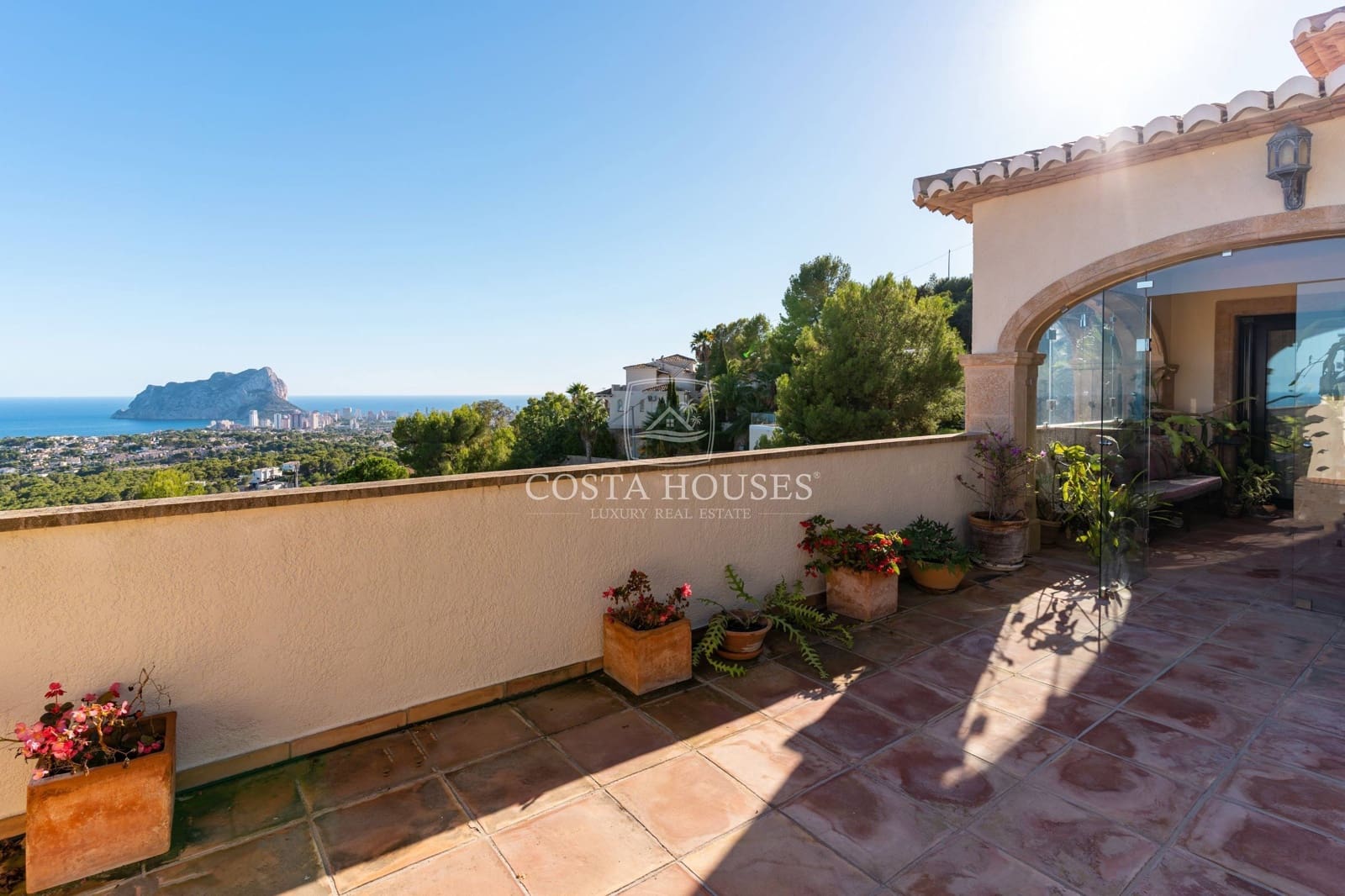 5 soveværelse Finca/Landehus til salg i Benissa med swimmingpool garage - € 2.200.000 (Ref: 8863997)