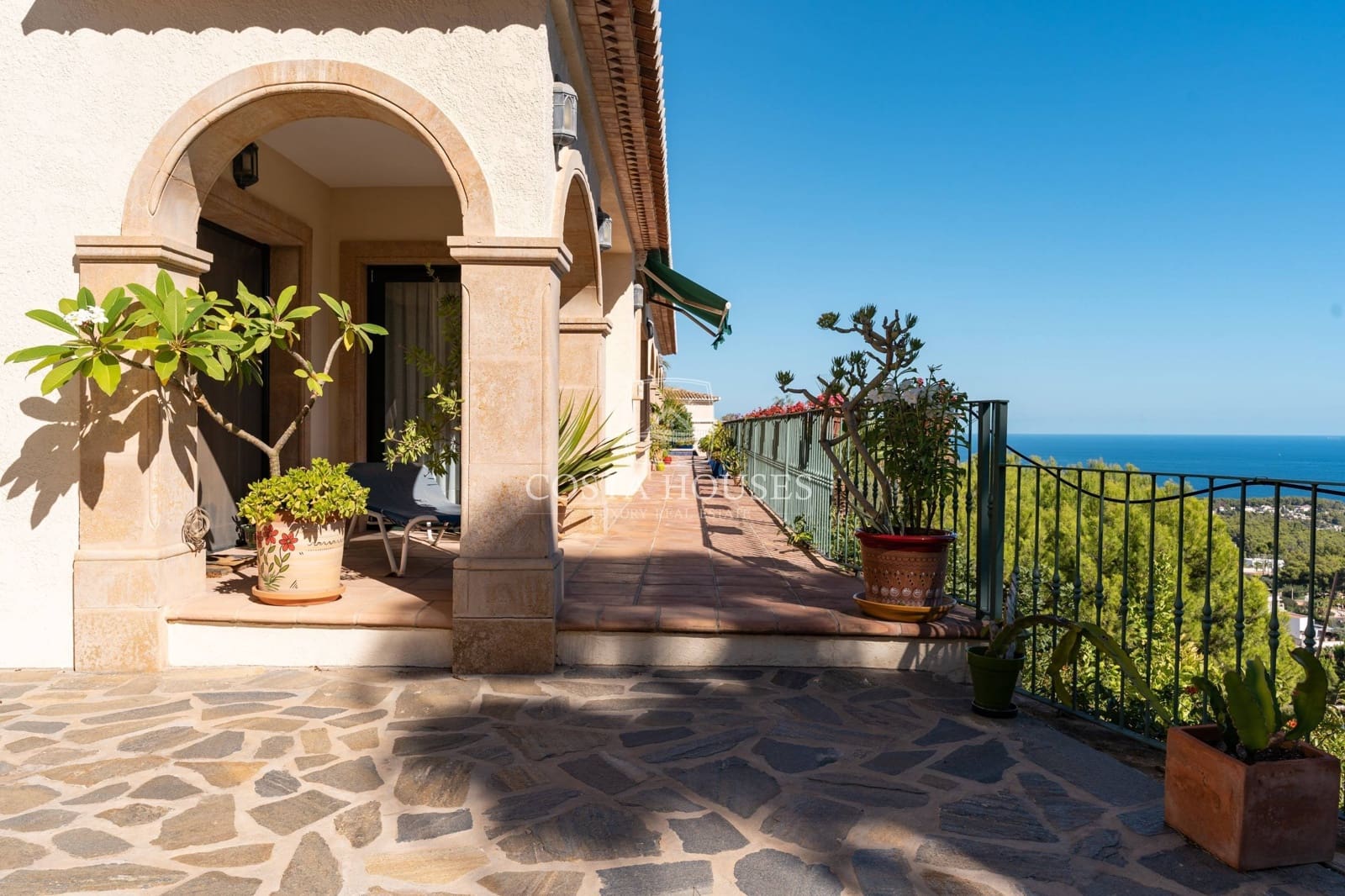 5 soveværelse Finca/Landehus til salg i Benissa med swimmingpool garage - € 2.200.000 (Ref: 8863997)