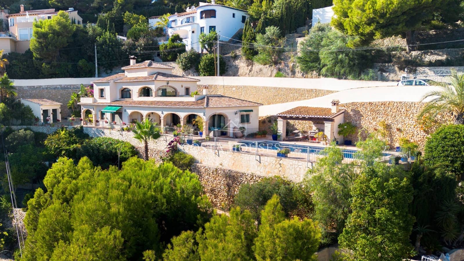 5 soveværelse Finca/Landehus til salg i Benissa med swimmingpool garage - € 2.200.000 (Ref: 8863997)