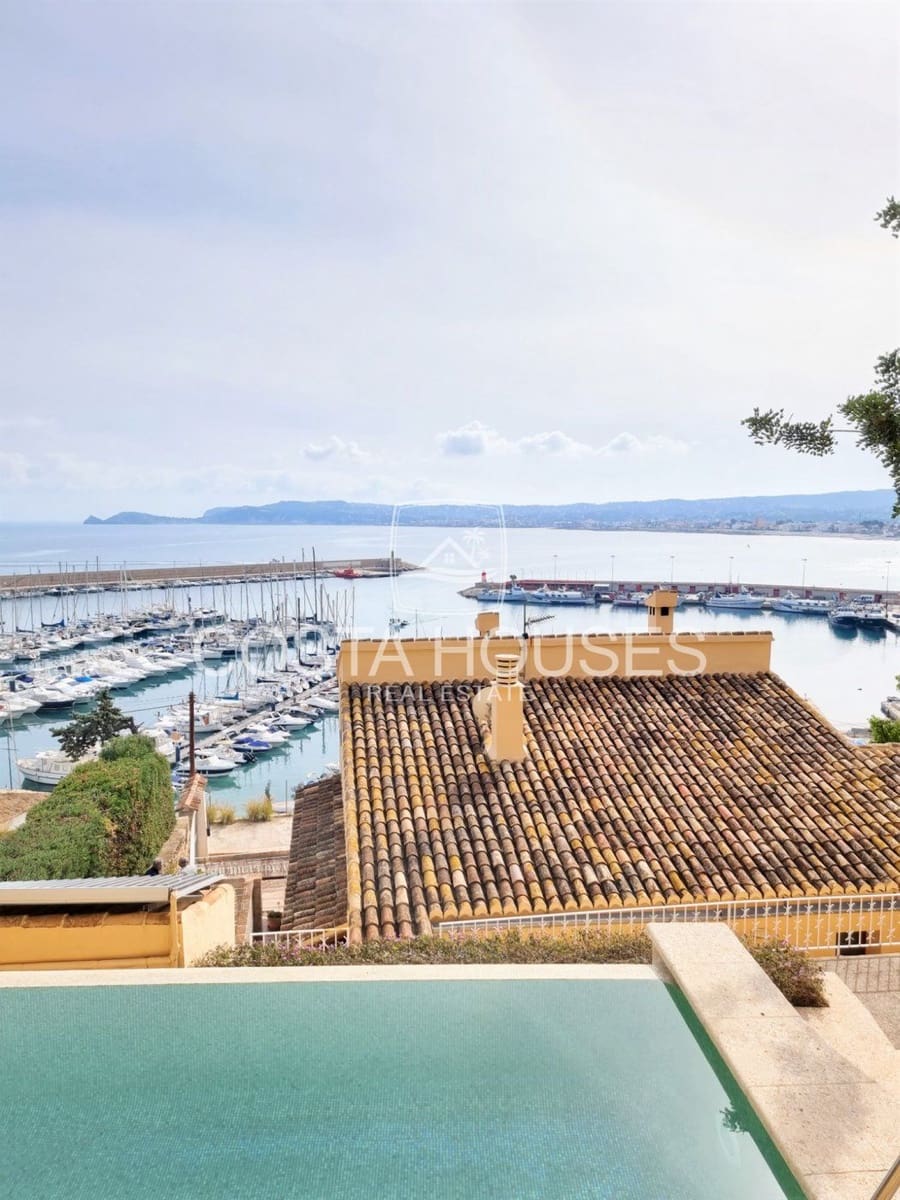 5 soveværelse Villa til salg i Javea / Xabia med swimmingpool garage - € 2.500.000 (Ref: 8864012)