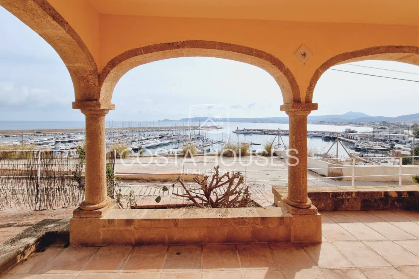 5 soveværelse Villa til salg i Javea / Xabia med swimmingpool garage - € 2.500.000 (Ref: 8864012)