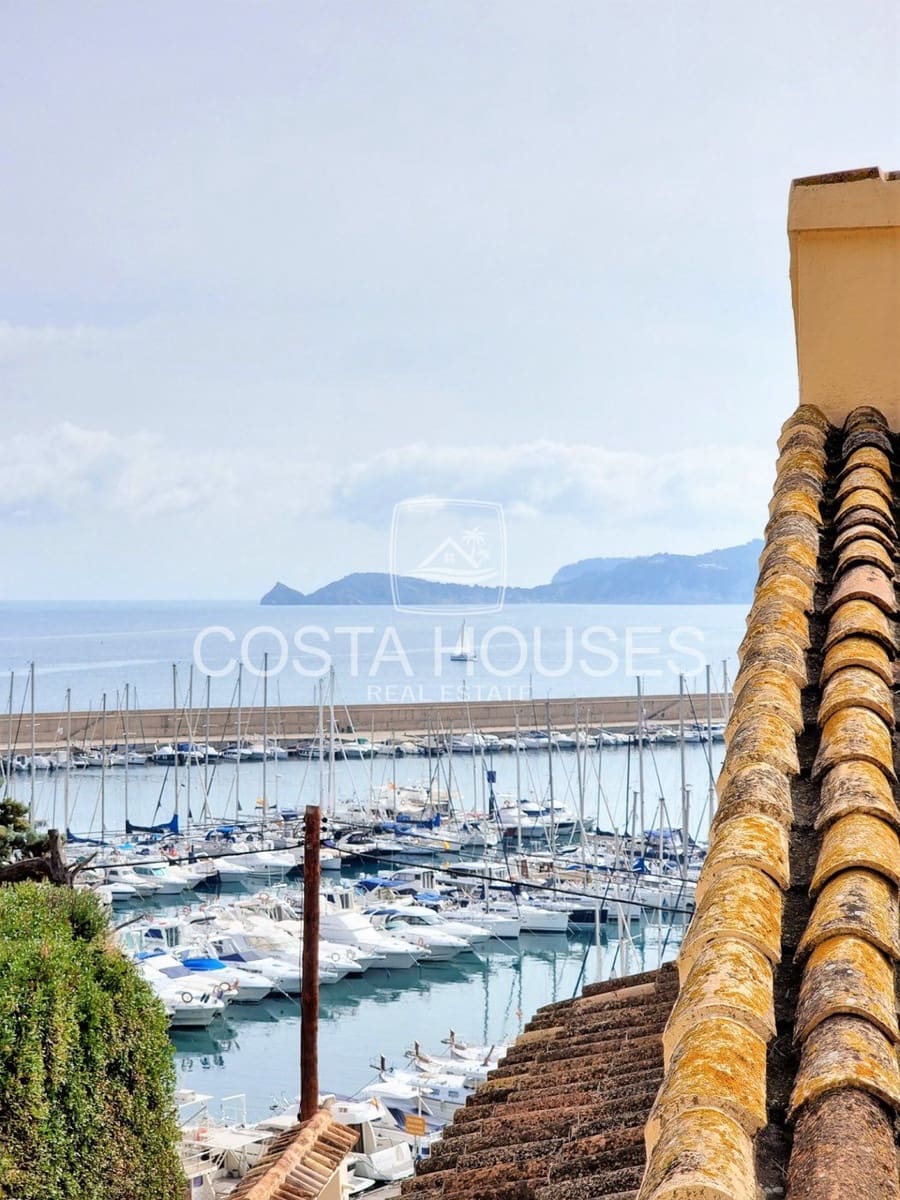 5 soveværelse Villa til salg i Javea / Xabia med swimmingpool garage - € 2.500.000 (Ref: 8864012)