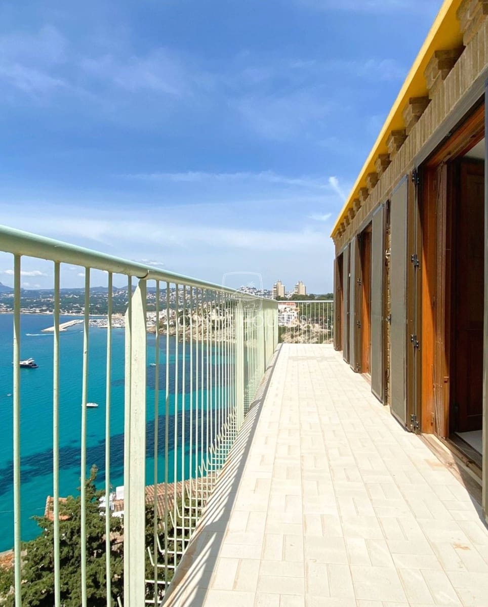 6 bedroom Villa for sale in Moraira with pool garage - € 2,500,000 (Ref: 8864013)